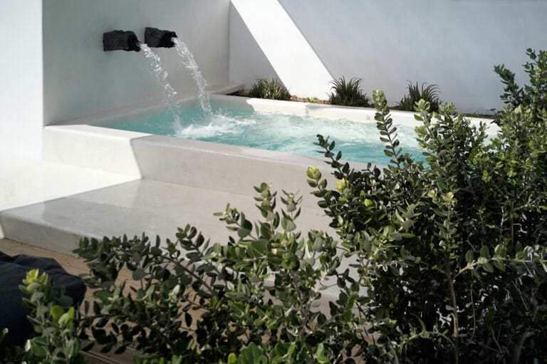 The waterfall pool on the roof terrace - Arithera Villa Santorini